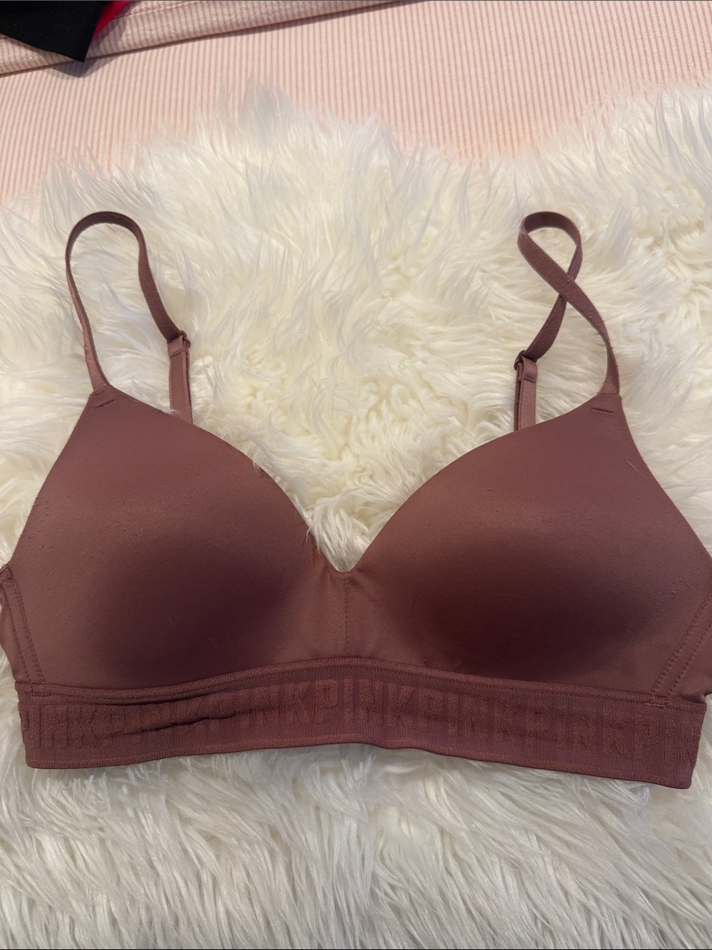 PINK Victoria's Secret Wireless T-Shirt Bra Comfort fit in Mauve